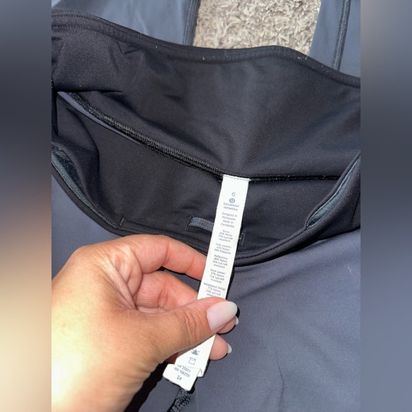 Women’s Lululemon Smooth Stride Tight Legging Blue Tied/Black Size 6 - Picture 4 of 15